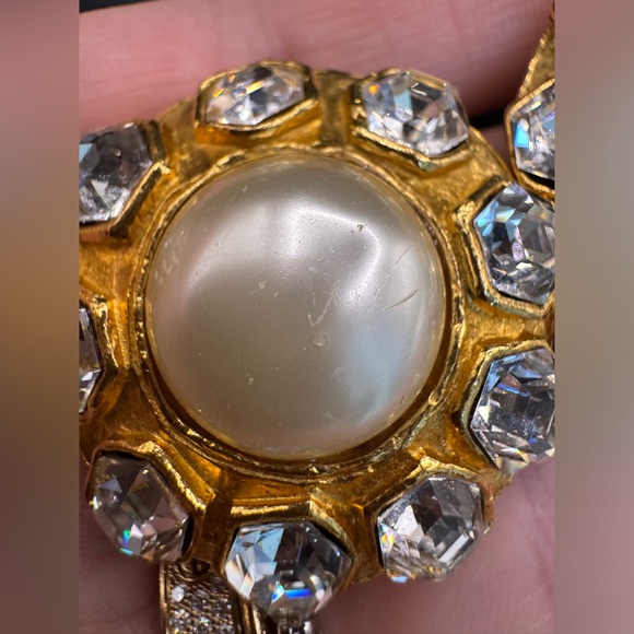 ‼️FINAL PRICE‼️ LOT 1108 24K gold plated CHANEL vintage clip on earrings - Picture 8 of 17